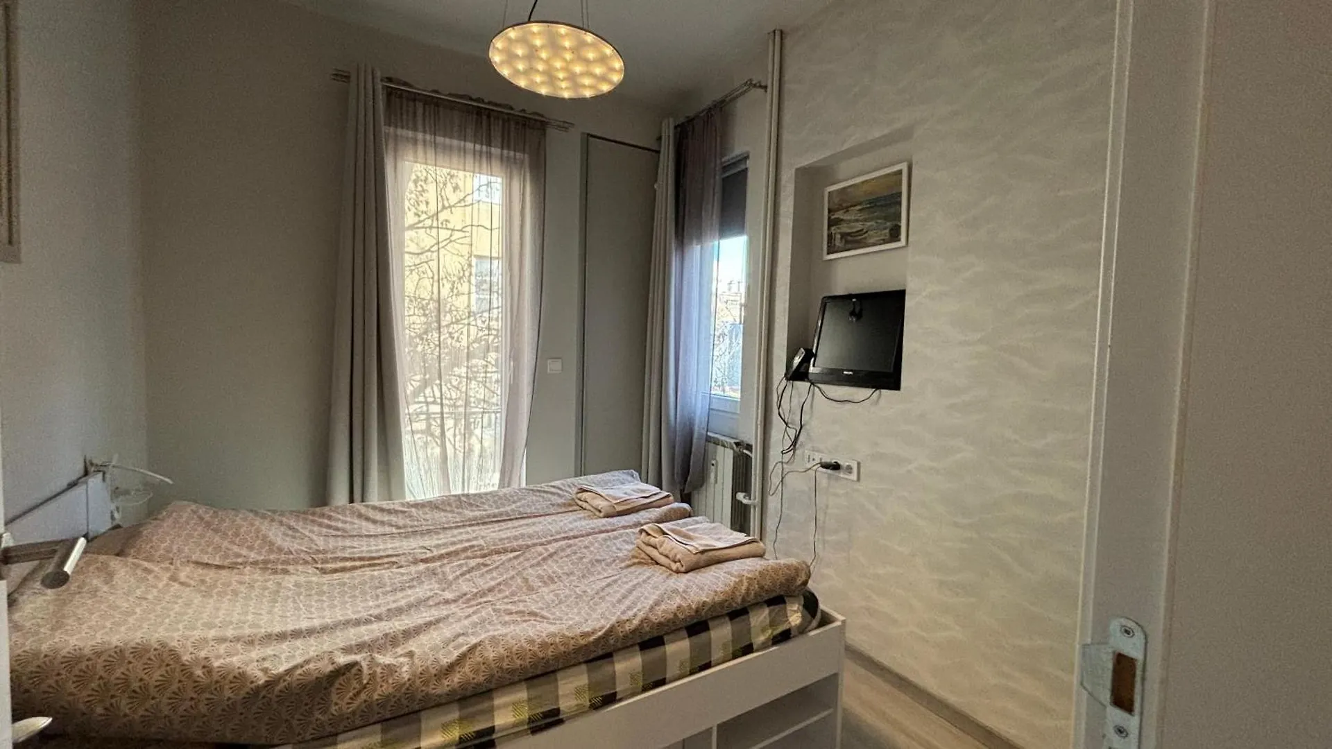Top Central Place With 2 Bedrooms In Sofia 0*,
